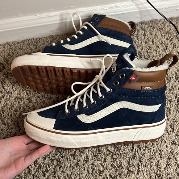 SOLD - Picture 2 of 6